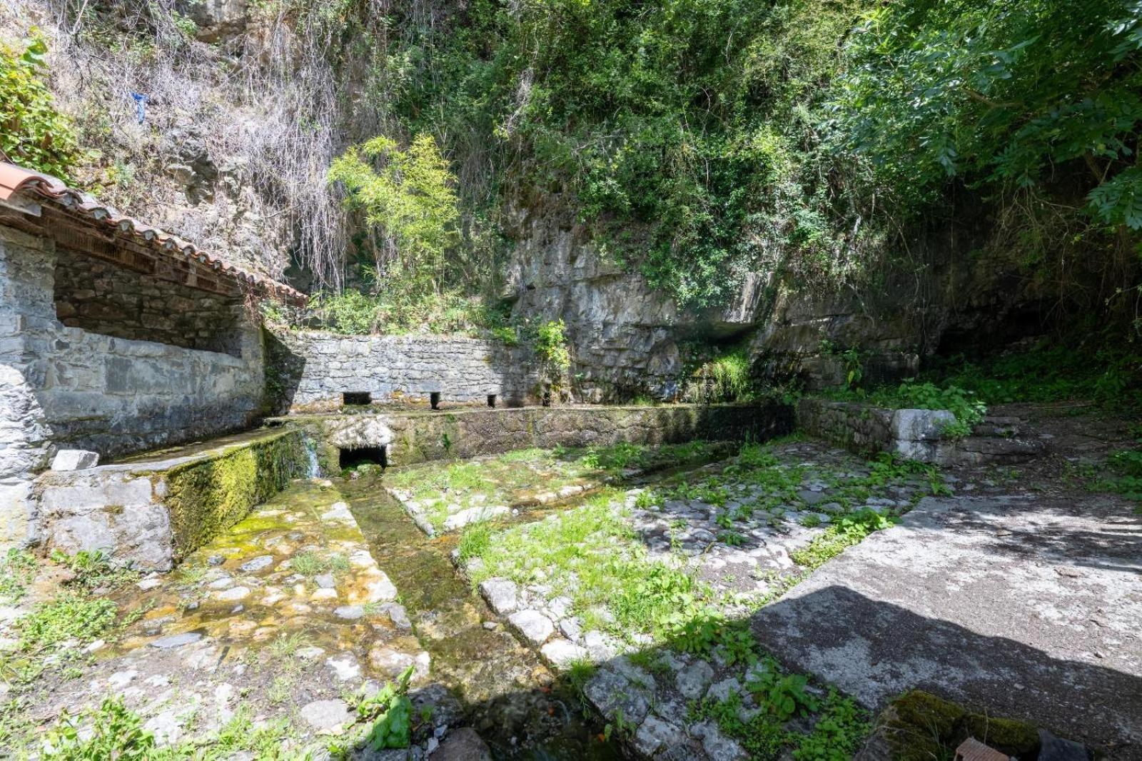 Villa Casa En Campo De Caso Exterior foto