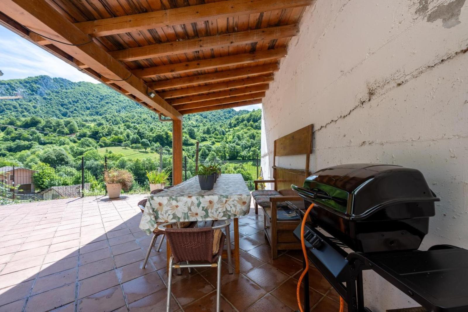 Villa Casa En Campo De Caso Exterior foto